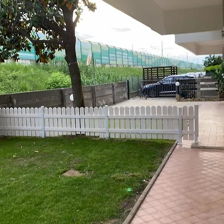 La Casa Me 4* 滨海弗兰卡维拉