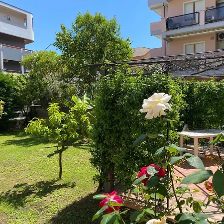 La Casa Me